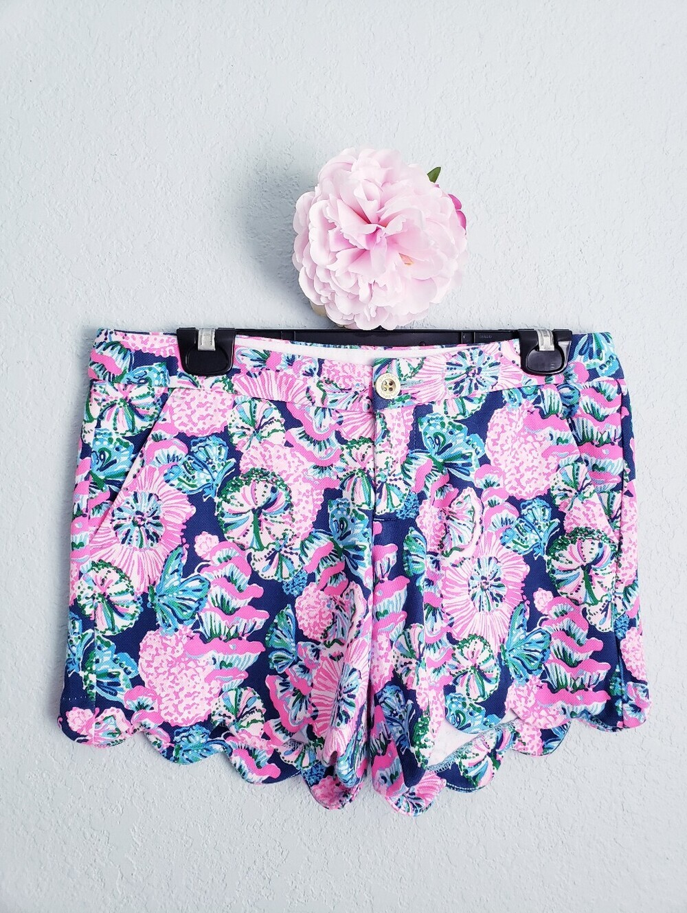 Lilly Pulitzer Buttercup Knit Shorts In Oyster Bay Navy Shroom With A View